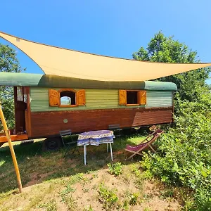  Tente de luxe La Roulotte Du Coustal, Cajarc, Lot